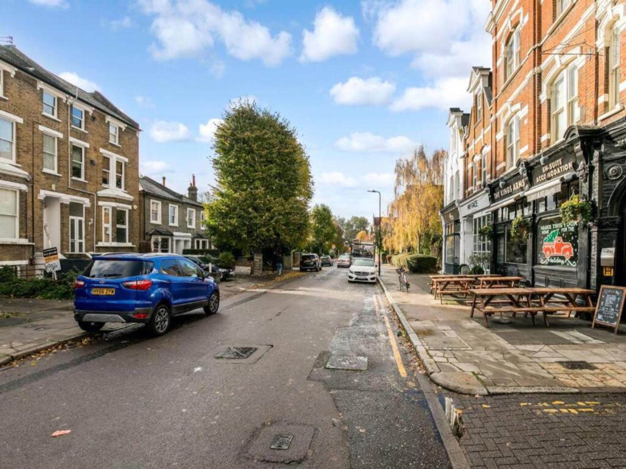 Pass The Keys Ealing Queen Of The Suburbs 2bd Apartament Londra
